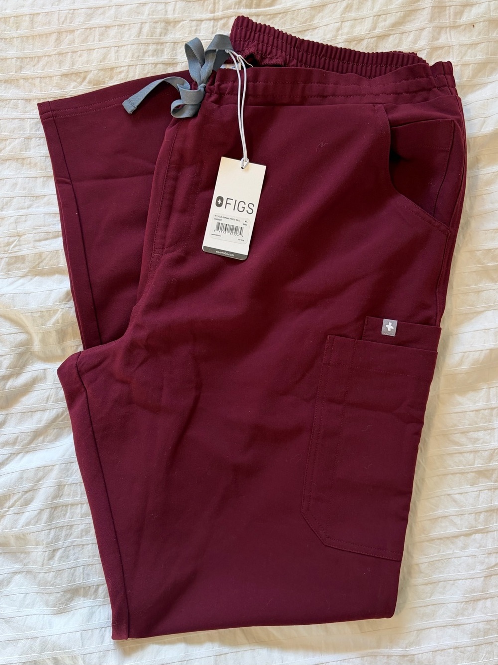 FIGS - Yola Skinny Scrub Pants in the color Burgundy. Size XL/T, NWT